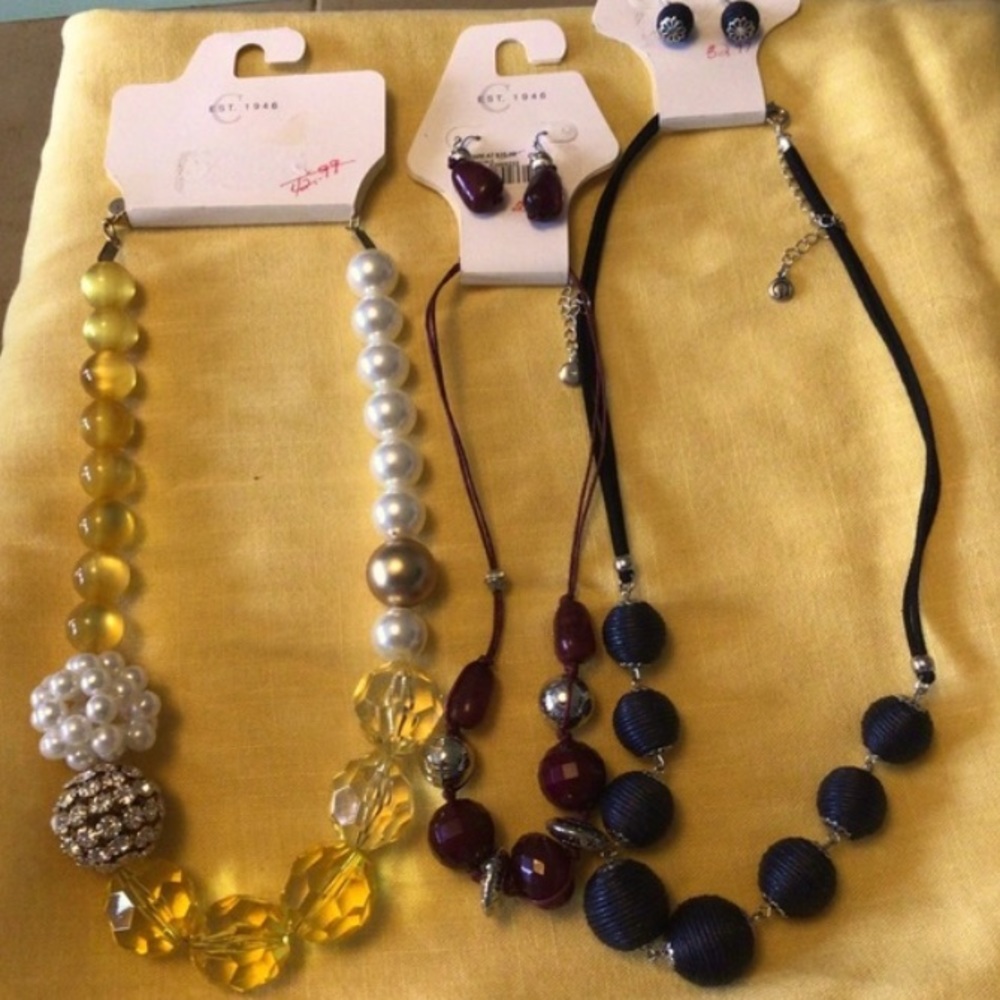 NWT Bundle Necklaces & Earrings 5 Piece Set